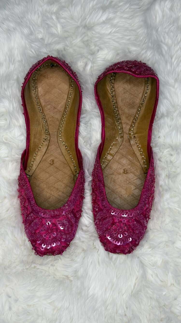 Handmade Pakistani Jutti Khussa Size 8 Hot Pink Sequin Beaded Flats